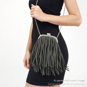 259. Fringe Evening Bag Rhinestone Clasp Shoulder Bag